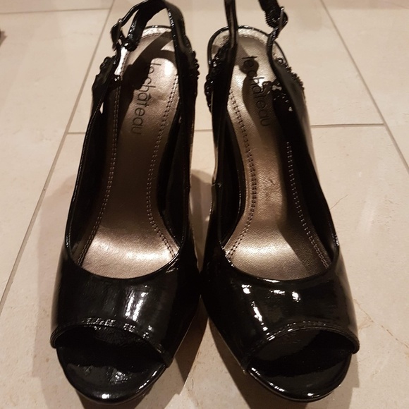 Le Chateau heels with chains size 7.5 - Picture 5 of 5